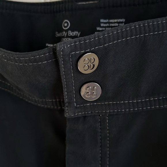 Sweaty Betty Velma Black Ankle Length Pants - Picture 5 of 7